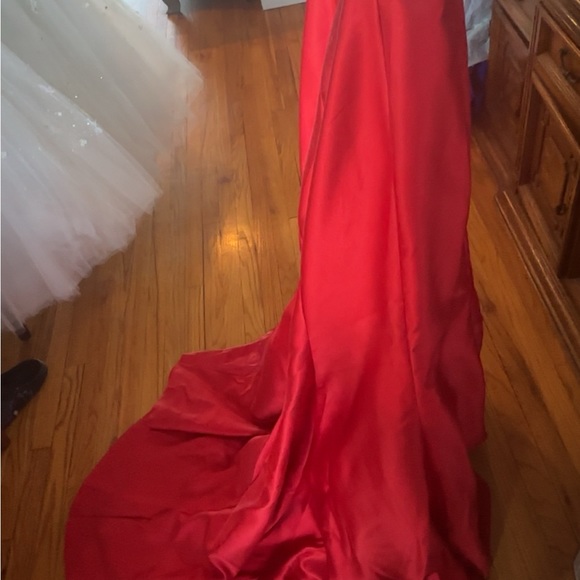 Red cut out Dress by Jovani dresses 🌹❤️ - Picture 4 of 10